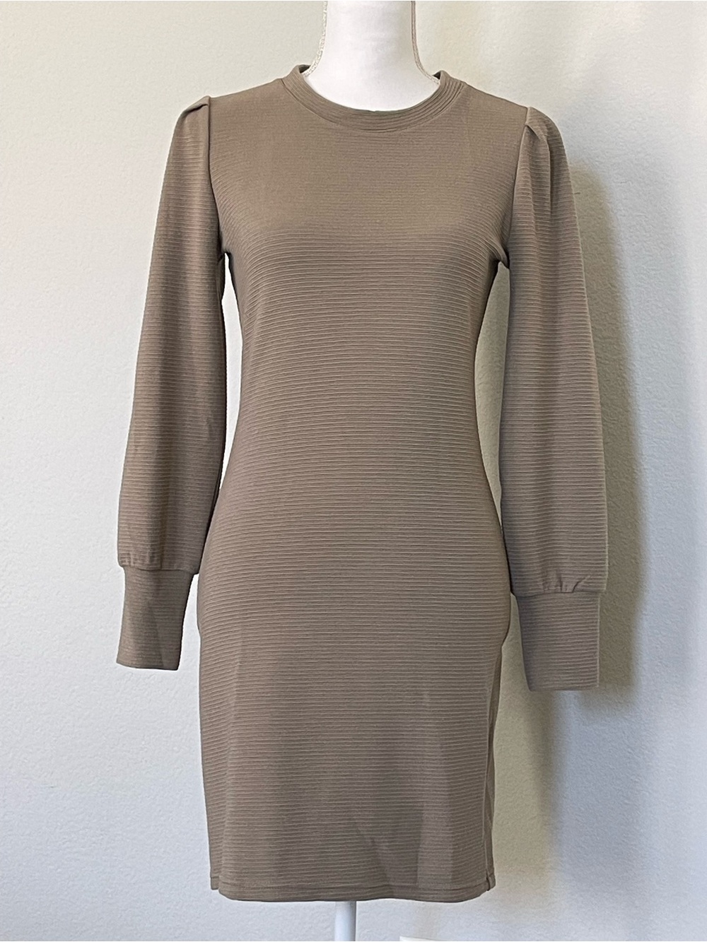 BB Dakota by Steve Madden Taupe Long-Sleeve Ribbed Knit Dress